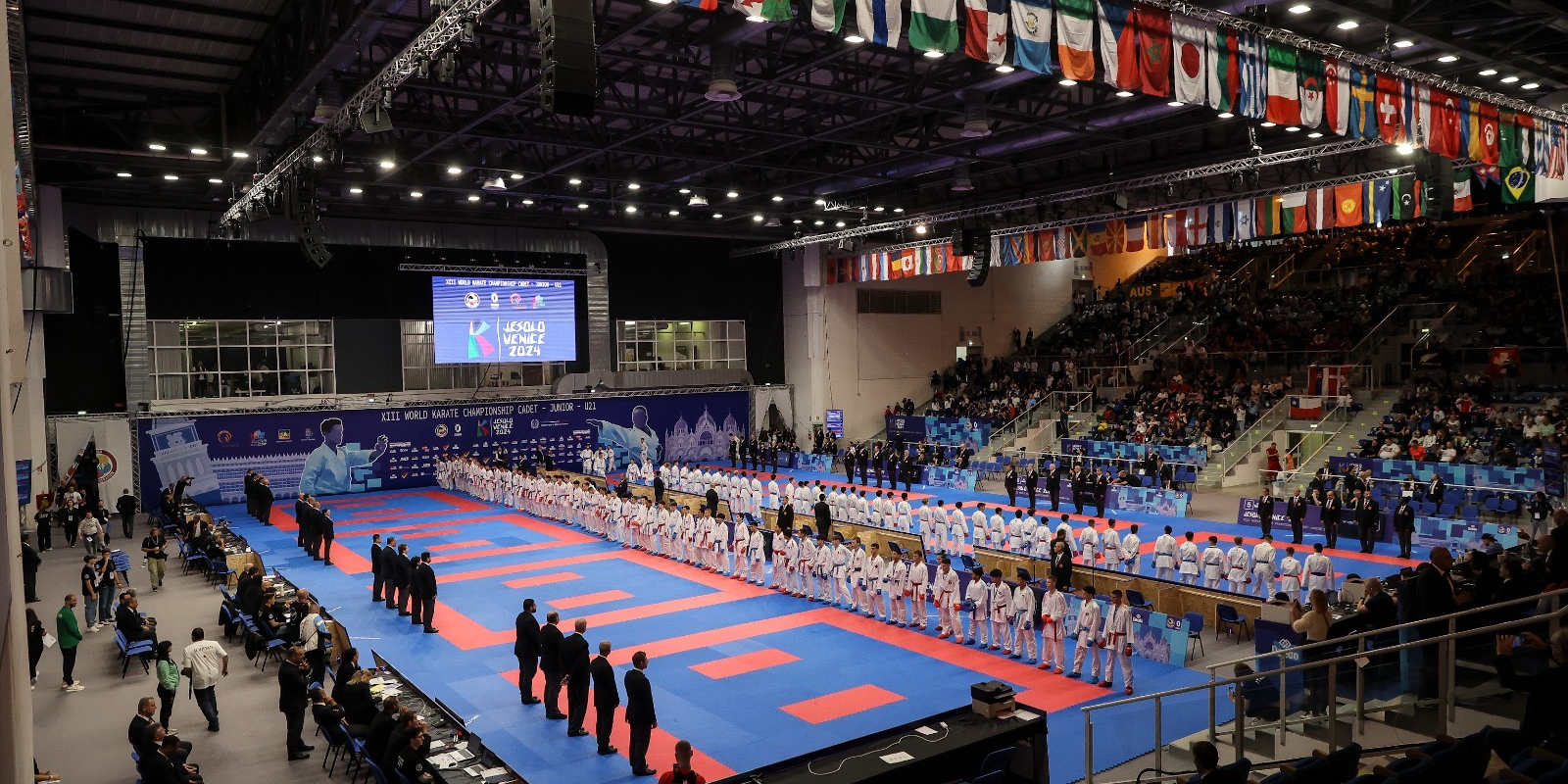 ProGame Tatami and a 1000 m2 stage at the Karate Youth World Championships
